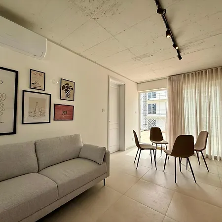 Juliet Residence, Penthouse , Your Away From In By Sf Homes Apartment