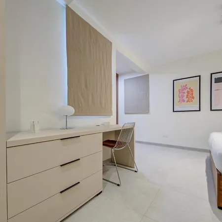 Juliet Residence, Penthouse , Your Away From In By Sf Homes Daire